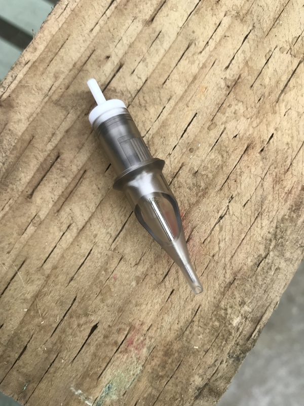 Round liner cartridge