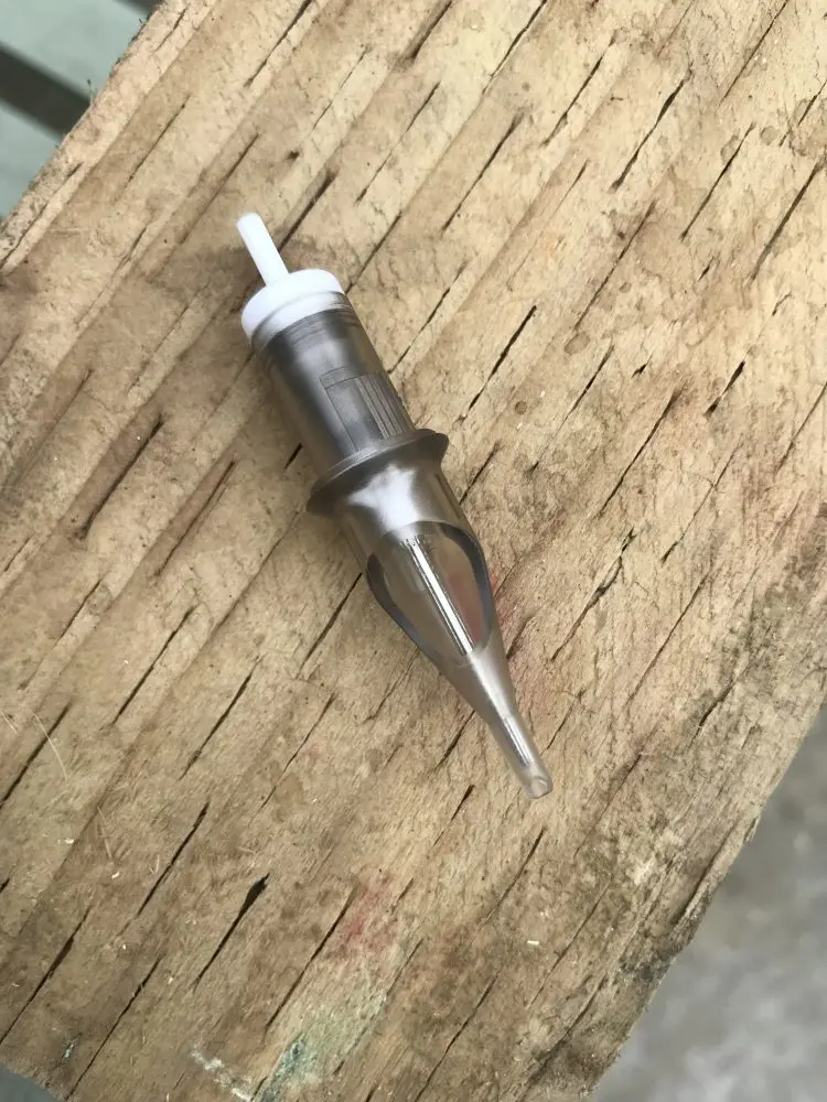 Round liner cartridge