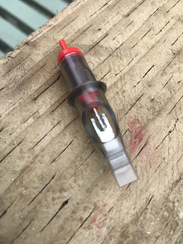 Soft edge magnum